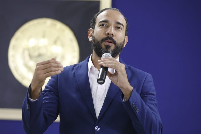 File:Luis Rodriguez.jpg - Wikimedia Commons